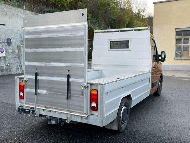 Novu Dostavno vozilo s ravnom platformom Renault Master 150 dci - plató + rámpa: slika 7