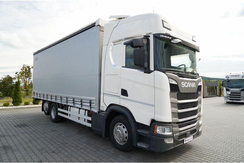 Scania S 450 / SOLÓWKA / 6X2 / OŚ PODNOSZONA / 2019 / - Kamion sa ceradom: slika 2 Scania S 450 / SOLÓWKA / 6X2 / OŚ PODNOSZONA / 2019 / - Kamion sa ceradom: slika 2