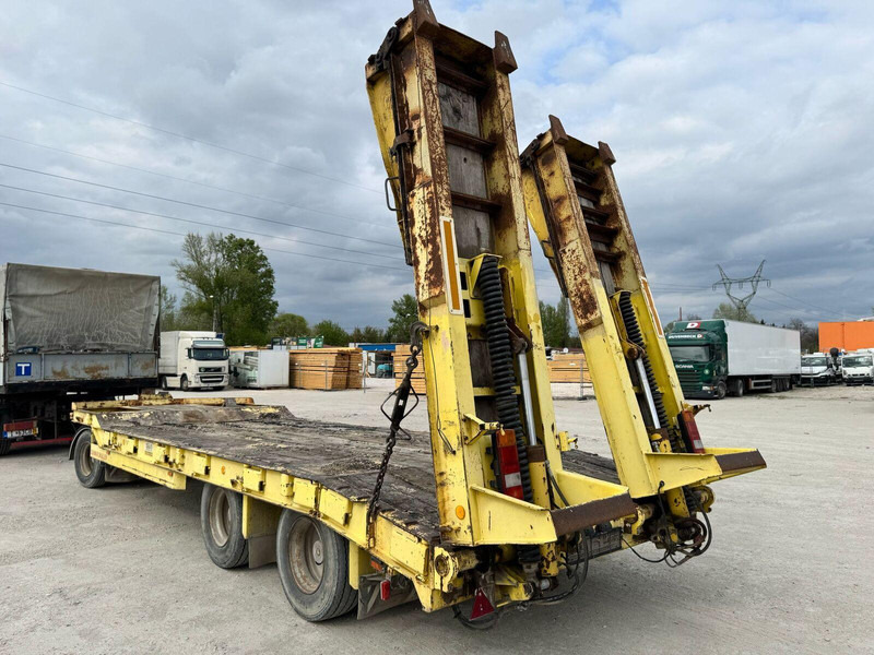 Schwarzmüller heavy machinery transporter - Plato prikolica: slika 4 Schwarzmüller heavy machinery transporter - Plato prikolica: slika 4