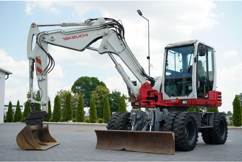 Takeuchi TB 295 W / KOPARKA KOŁOWA / 2016 ROK / PO KONTRAKCIE SERWISOWYM - Bager točkaš: slika 1 Takeuchi TB 295 W / KOPARKA KOŁOWA / 2016 ROK / PO KONTRAKCIE SERWISOWYM - Bager točkaš: slika 1