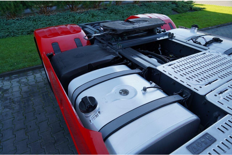 Tegljač DAF XF 480: slika 17