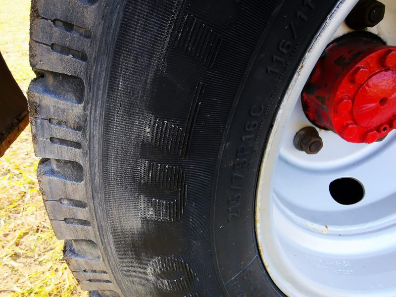 Renault MASCOTT 160 dxi BE Mini Trekker - SZM - 3.5t - Tegljač: slika 5 Renault MASCOTT 160 dxi BE Mini Trekker - SZM - 3.5t - Tegljač: slika 5