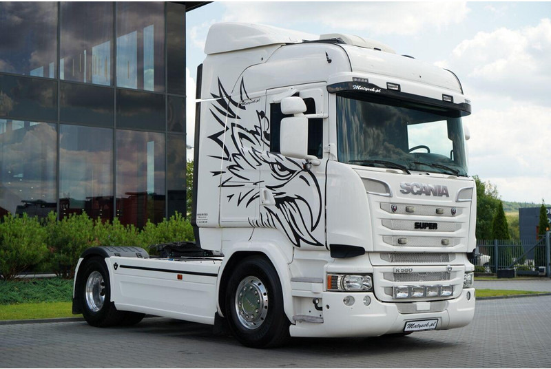 Scania R 580 / V8 / RETARDER / FULL AIRMATIC / I-PARK COOL/ SKÓRY / OPO - Tegljač: slika 1 Scania R 580 / V8 / RETARDER / FULL AIRMATIC / I-PARK COOL/ SKÓRY / OPO - Tegljač: slika 1