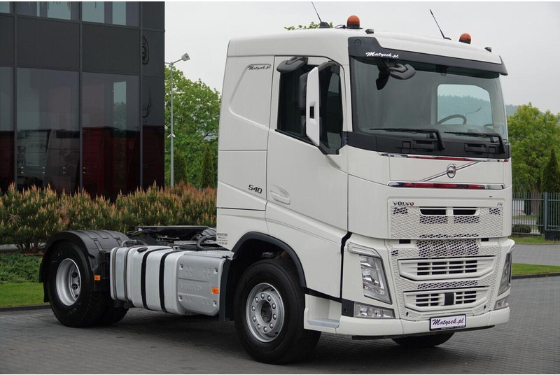 Volvo FH 540 /HYDRAULIKA DWUOBWODOWA / NISKA KABINA / OPONY 100% / P - Tegljač: slika 2 Volvo FH 540 /HYDRAULIKA DWUOBWODOWA / NISKA KABINA / OPONY 100% / P - Tegljač: slika 2