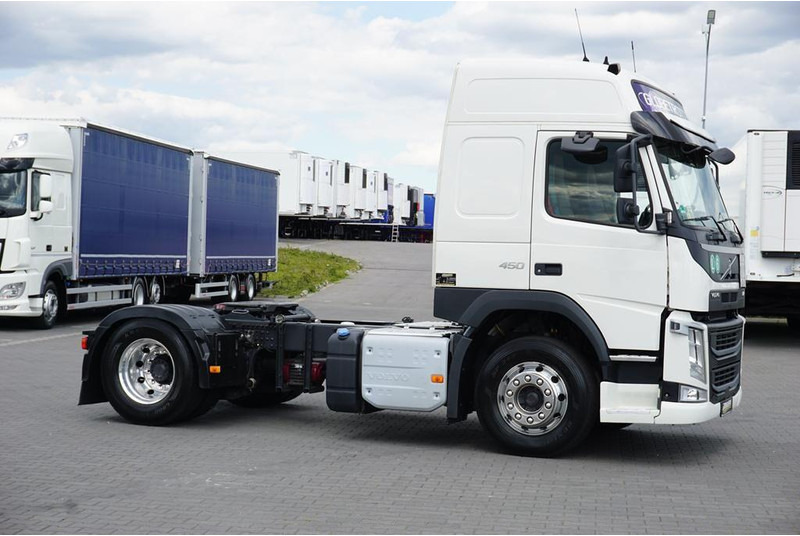 Volvo FM / 450 / ACC / EURO 6 / PEŁNY ADR / WAGA 6692 KG / KOMPRESOR - Tegljač: slika 4 Volvo FM / 450 / ACC / EURO 6 / PEŁNY ADR / WAGA 6692 KG / KOMPRESOR - Tegljač: slika 4