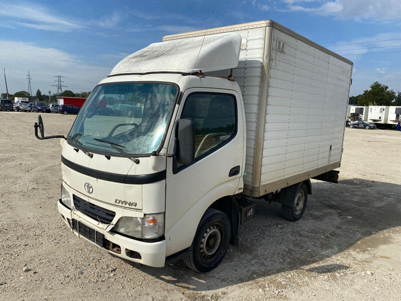 Toyota Dyna 100 3,0 D - Koffer - Dostavno vozilo sa zatvorenim sandukom: slika 2 Toyota Dyna 100 3,0 D - Koffer - Dostavno vozilo sa zatvorenim sandukom: slika 2