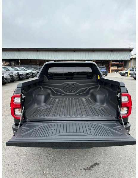 Toyota Hilux Armored SUV - SUV: slika 5 Toyota Hilux Armored SUV - SUV: slika 5