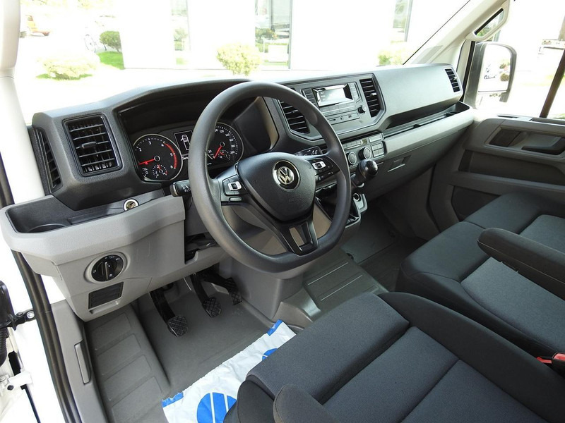 Volkswagen CRAFTER PLANDEKA 10 PALET WEBASTO TEMPOMAT KLIMATYZACJA LEDY 18 - Dostavno vozilo sa ceradom: slika 2 Volkswagen CRAFTER PLANDEKA 10 PALET WEBASTO TEMPOMAT KLIMATYZACJA LEDY 18 - Dostavno vozilo sa ceradom: slika 2