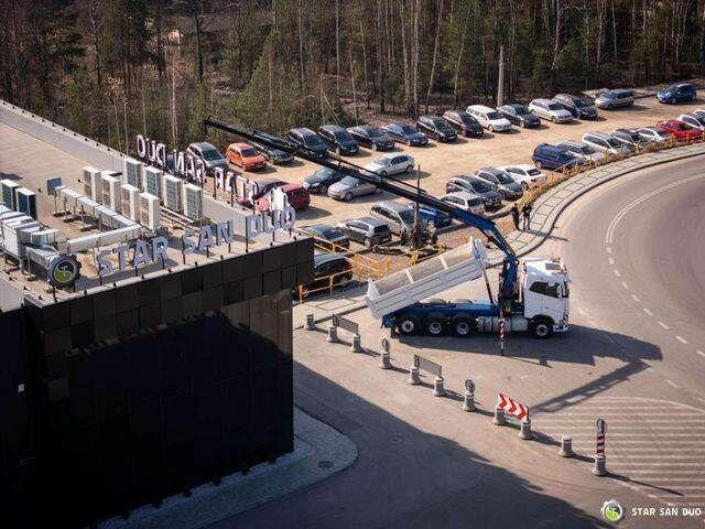 Volvo FH 16.550 8x4 Palfinger PK 34002-SH Crane Kippe - Istovarivač, Kamion sa dizalicom: slika 5 Volvo FH 16.550 8x4 Palfinger PK 34002-SH Crane Kippe - Istovarivač, Kamion sa dizalicom: slika 5