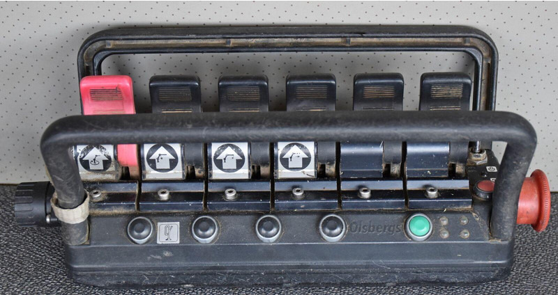 Kamion sa tovarnim sandukom, Kamion sa dizalicom Volvo FM 370: slika 11 Kamion sa tovarnim sandukom, Kamion sa dizalicom Volvo FM 370: slika 11
