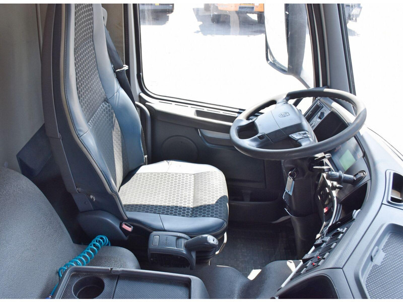 Kamion sa tovarnim sandukom, Kamion sa dizalicom Volvo FM 370: slika 10 Kamion sa tovarnim sandukom, Kamion sa dizalicom Volvo FM 370: slika 10