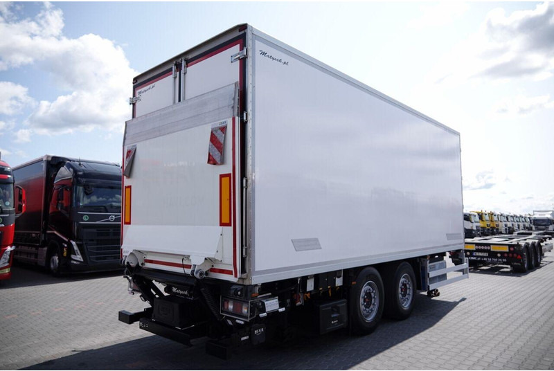 Wielton PRZYCZEPA CHŁODNIA / IGLOOCAR / THERMO KING - FRIGOBLOCK / WINDA - Prikolica hladnjače: slika 5 Wielton PRZYCZEPA CHŁODNIA / IGLOOCAR / THERMO KING - FRIGOBLOCK / WINDA - Prikolica hladnjače: slika 5