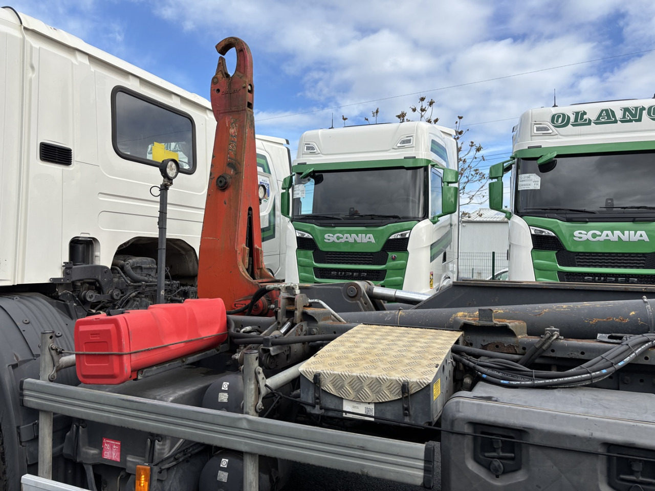 SCANIA P 410 LB6x2MSA - Kamion sa golom šasijom i zatvorenom kabinom: slika 5 SCANIA P 410 LB6x2MSA - Kamion sa golom šasijom i zatvorenom kabinom: slika 5