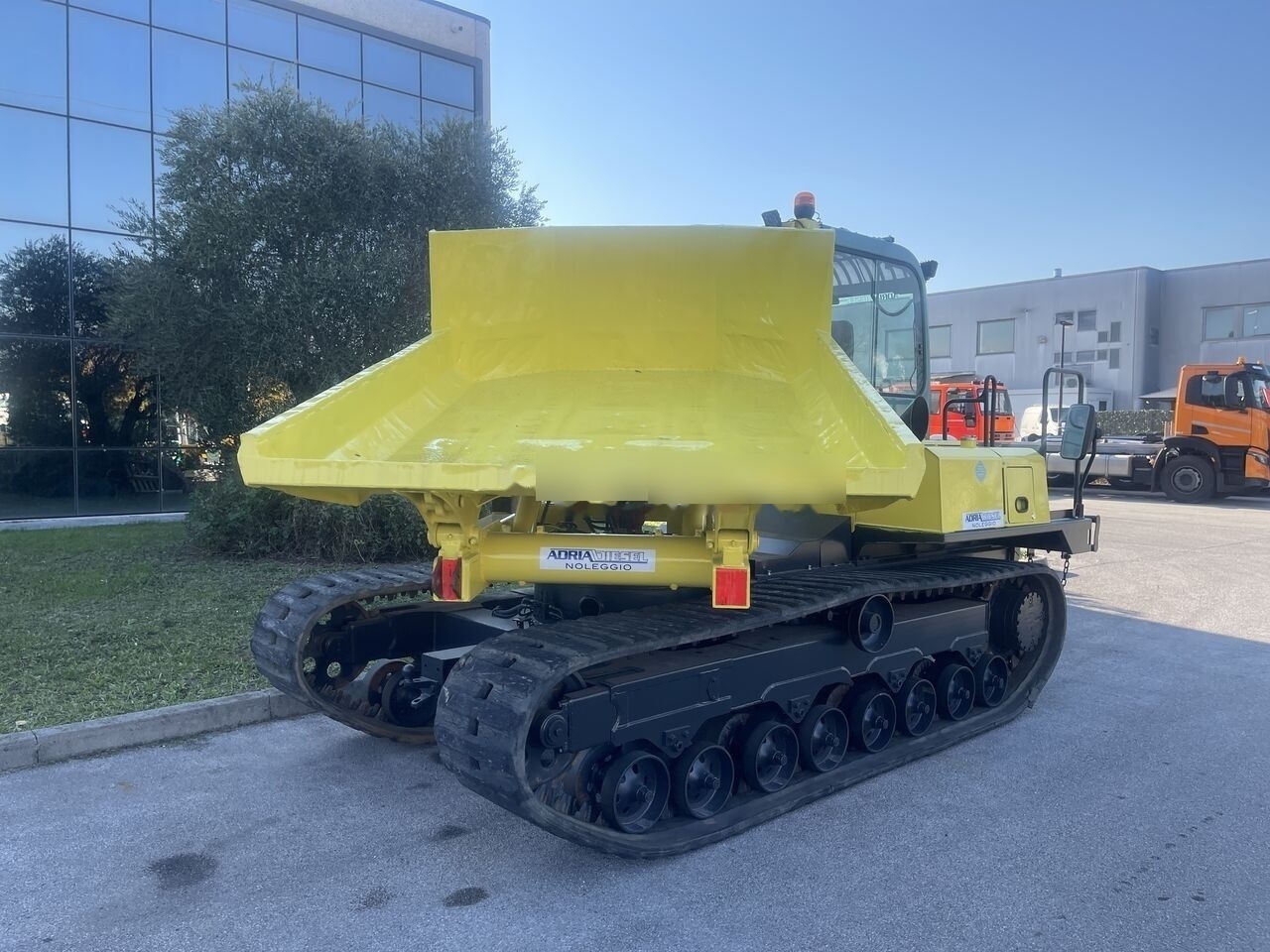 Yanmar C50 - Kiper guseničar: slika 4 Yanmar C50 - Kiper guseničar: slika 4