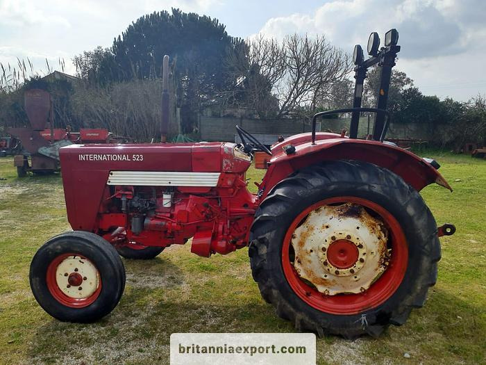 INTERNATIONAL 523 Farm Tractor | 2.9 diesel | 3 cylinder | - Traktor: slika 3 INTERNATIONAL 523 Farm Tractor | 2.9 diesel | 3 cylinder | - Traktor: slika 3