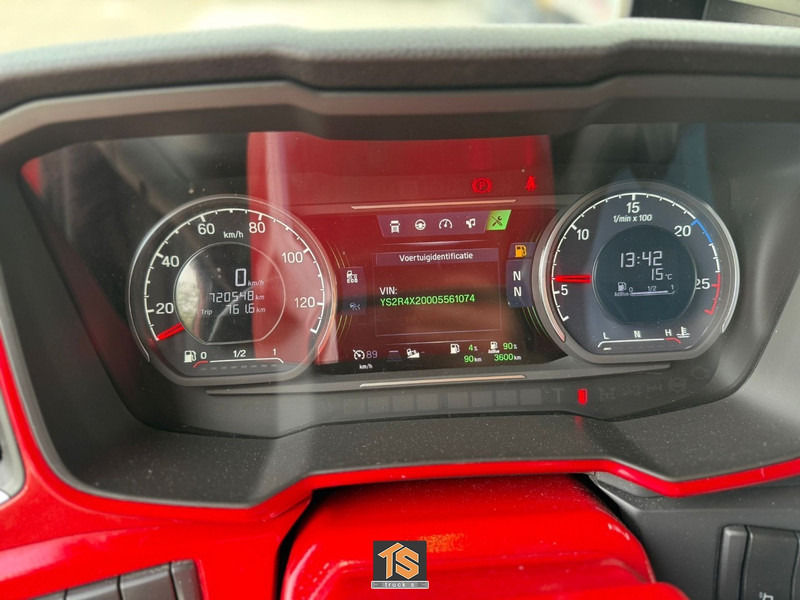 Scania R650 V8 - SHOW TRUCK - EURO 6 D - FULL AIR - RETARDER - GERMAN TRUCK - HYDRAULIC - TOP TOP TOP!! - Tegljač: slika 3 Scania R650 V8 - SHOW TRUCK - EURO 6 D - FULL AIR - RETARDER - GERMAN TRUCK - HYDRAULIC - TOP TOP TOP!! - Tegljač: slika 3