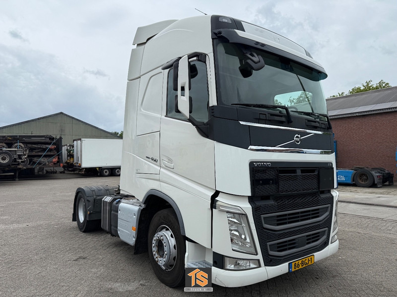 Volvo FH EURO 6 - AUTOMATIC - HYDRAULICS - NL TRUCK - APK/TUV 09/2025 - NEW TACHO - TOP! - Tegljač: slika 3 Volvo FH EURO 6 - AUTOMATIC - HYDRAULICS - NL TRUCK - APK/TUV 09/2025 - NEW TACHO - TOP! - Tegljač: slika 3