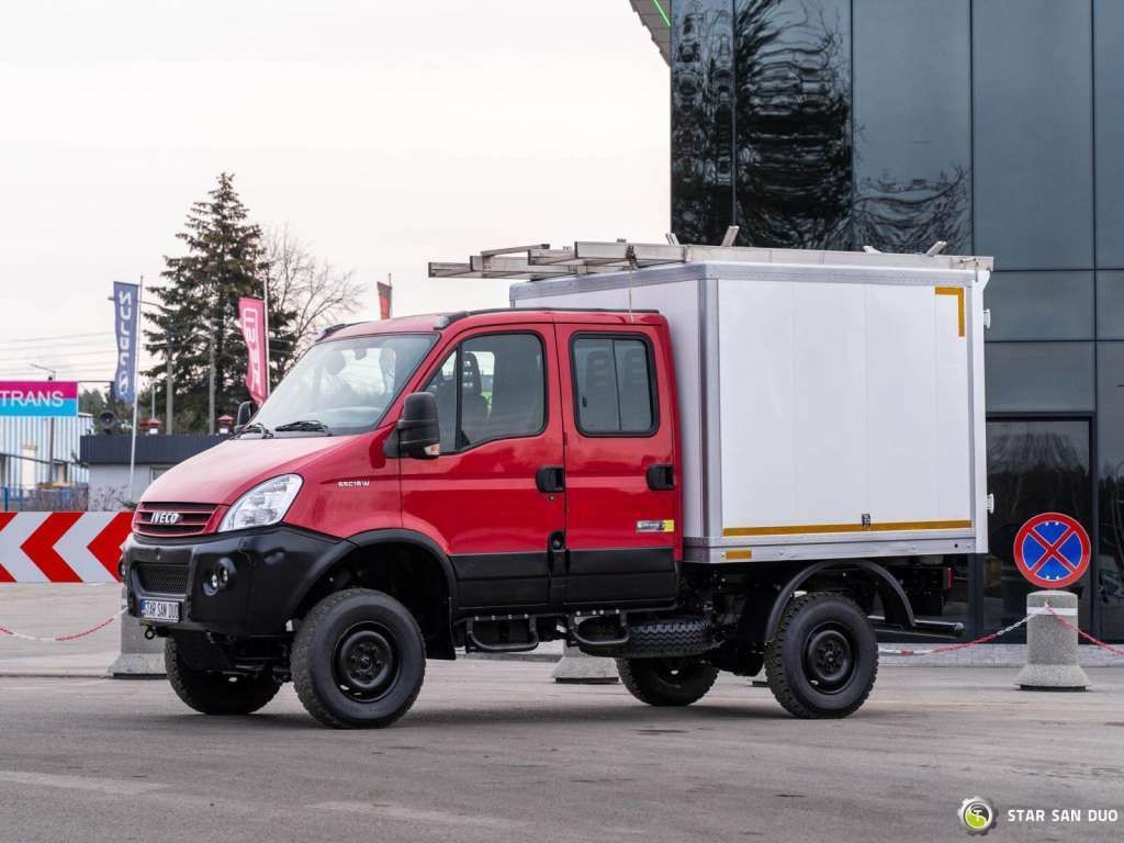 Iveco DAILY 4X4 OFFROAD CAMPER BOX DOKA Iveco DAILY 4X4 OFFROAD CAMPER BOX DOKA - Kamion sa golom šasijom i zatvorenom kabinom: slika 5 Iveco DAILY 4X4 OFFROAD CAMPER BOX DOKA Iveco DAILY 4X4 OFFROAD CAMPER BOX DOKA - Kamion sa golom šasijom i zatvorenom kabinom: slika 5