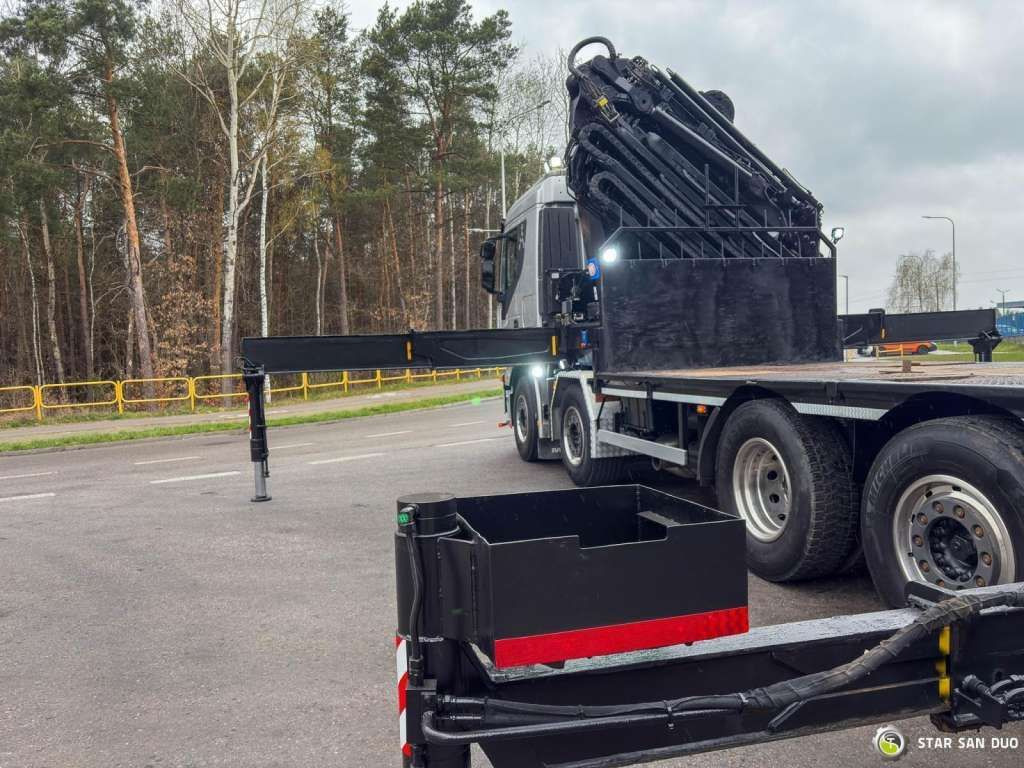 Kamion sa dizalicom Iveco STRALIS AS320S50Y 8x2 HMF 8520-0K6 FLY JIB Winc: slika 11 Kamion sa dizalicom Iveco STRALIS AS320S50Y 8x2 HMF 8520-0K6 FLY JIB Winc: slika 11