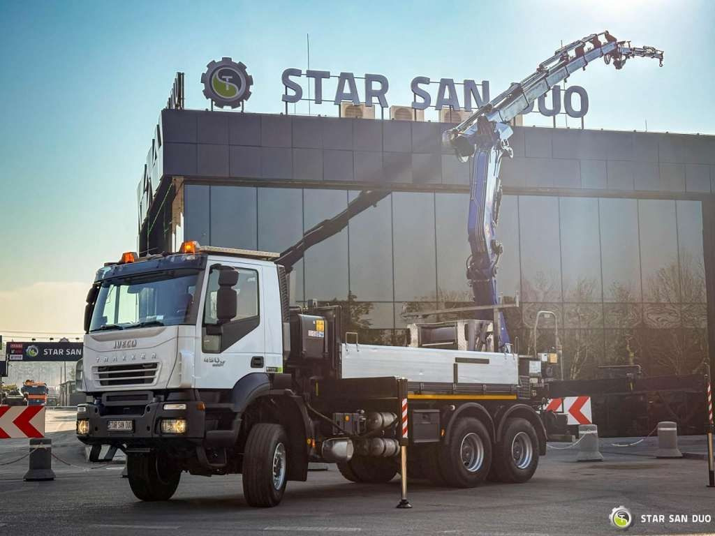 Iveco TRAKKER 450 6x6 PM41S FLY JIB Crane Kipper - Kamion sa dizalicom: slika 1 Iveco TRAKKER 450 6x6 PM41S FLY JIB Crane Kipper - Kamion sa dizalicom: slika 1
