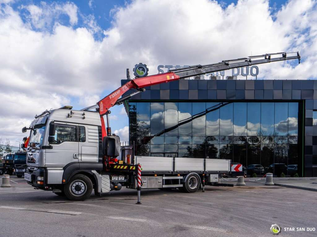 MAN TGA 18.350 4x4 Fassi F235 Crane Kran - Kamion sa dizalicom: slika 2 MAN TGA 18.350 4x4 Fassi F235 Crane Kran - Kamion sa dizalicom: slika 2