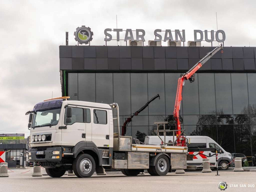 MAN TGM 13.290 4x4 FASSI F40B22 Crane Camper DOKA - Kamion sa dizalicom: slika 4 MAN TGM 13.290 4x4 FASSI F40B22 Crane Camper DOKA - Kamion sa dizalicom: slika 4