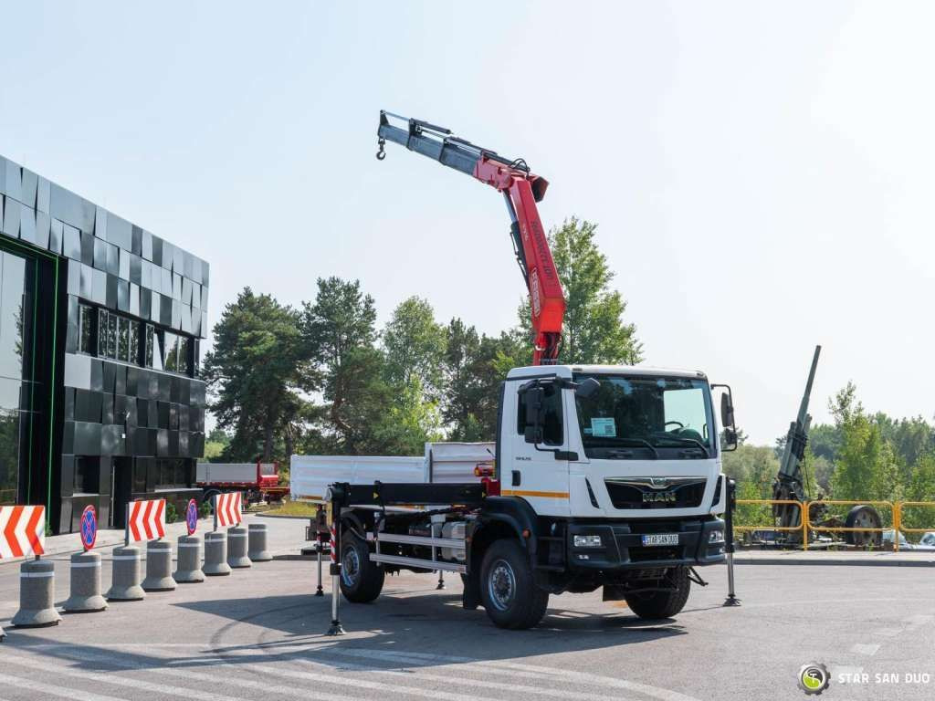 MAN TGM 18.250 4x4 Fassi F215A.0.23 Active HDS Cran - Kamion sa dizalicom: slika 2 MAN TGM 18.250 4x4 Fassi F215A.0.23 Active HDS Cran - Kamion sa dizalicom: slika 2