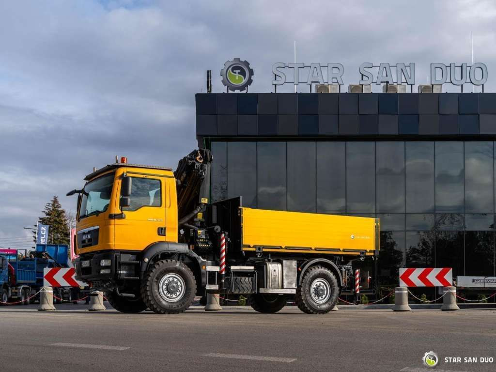 MAN TGM 18.340 4x4 PALFINGER PK 20002 CRANE BASKET MAN TGM 18.340 4x4 PALFINGER PK 20002 CRANE BASKET - Kamion sa dizalicom, Kamion sa tovarnim sandukom: slika 4 MAN TGM 18.340 4x4 PALFINGER PK 20002 CRANE BASKET MAN TGM 18.340 4x4 PALFINGER PK 20002 CRANE BASKET - Kamion sa dizalicom, Kamion sa tovarnim sandukom: slika 4