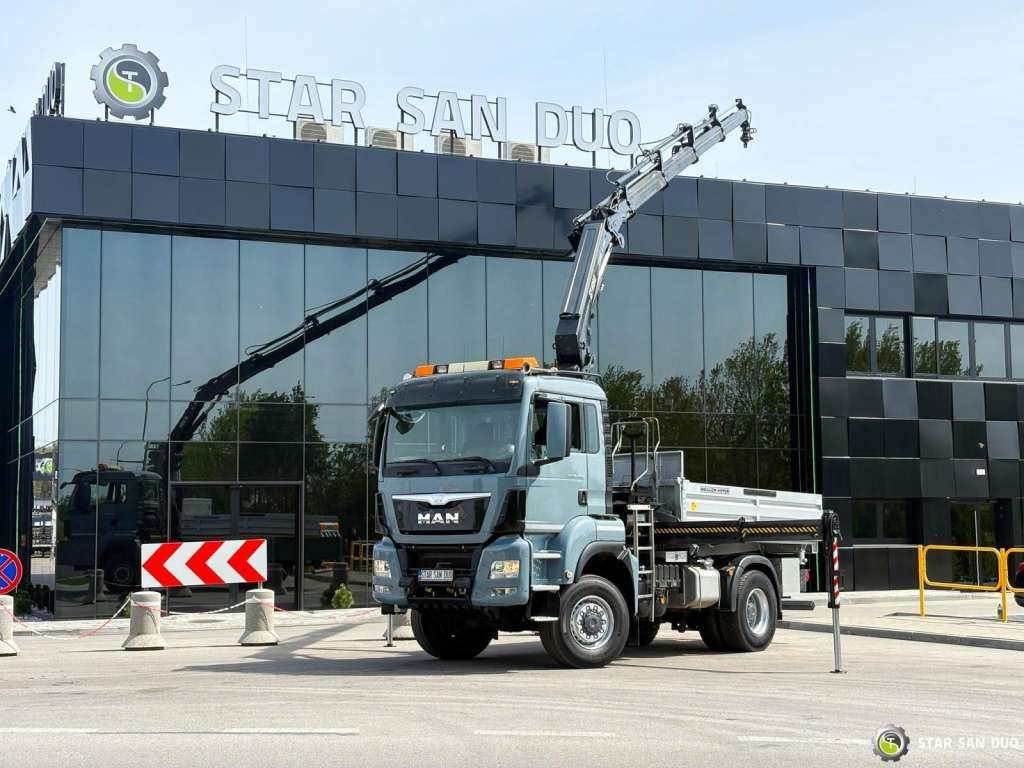 MAN TGS 18.480 4x4 HIAB 188 E-4 CRANE KIPPER EURO 6 MAN TGS 18.480 4x4 HIAB 188 E-4 CRANE KIPPER EURO 6 - Kamion sa dizalicom, Istovarivač: slika 1 MAN TGS 18.480 4x4 HIAB 188 E-4 CRANE KIPPER EURO 6 MAN TGS 18.480 4x4 HIAB 188 E-4 CRANE KIPPER EURO 6 - Kamion sa dizalicom, Istovarivač: slika 1