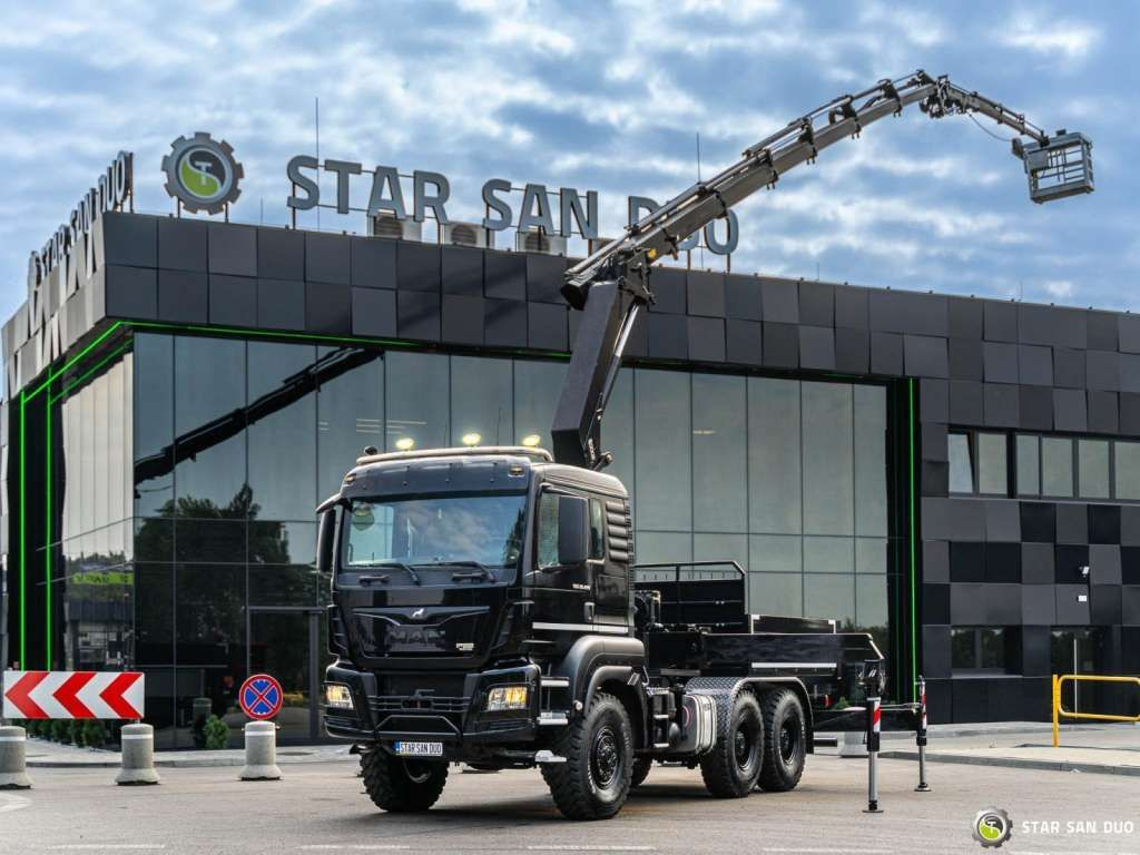 MAN TGS 26.420 6x6 HMF 3000 K6 Fly Jib Crane Basket - Kamion sa dizalicom: slika 1 MAN TGS 26.420 6x6 HMF 3000 K6 Fly Jib Crane Basket - Kamion sa dizalicom: slika 1
