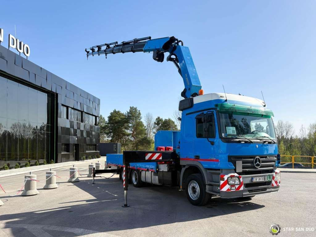 Mercedes-Benz ACTROS 2646L 6x4 PALFINGER 36002 Euro 5 Winch - Kamion sa dizalicom: slika 2 Mercedes-Benz ACTROS 2646L 6x4 PALFINGER 36002 Euro 5 Winch - Kamion sa dizalicom: slika 2