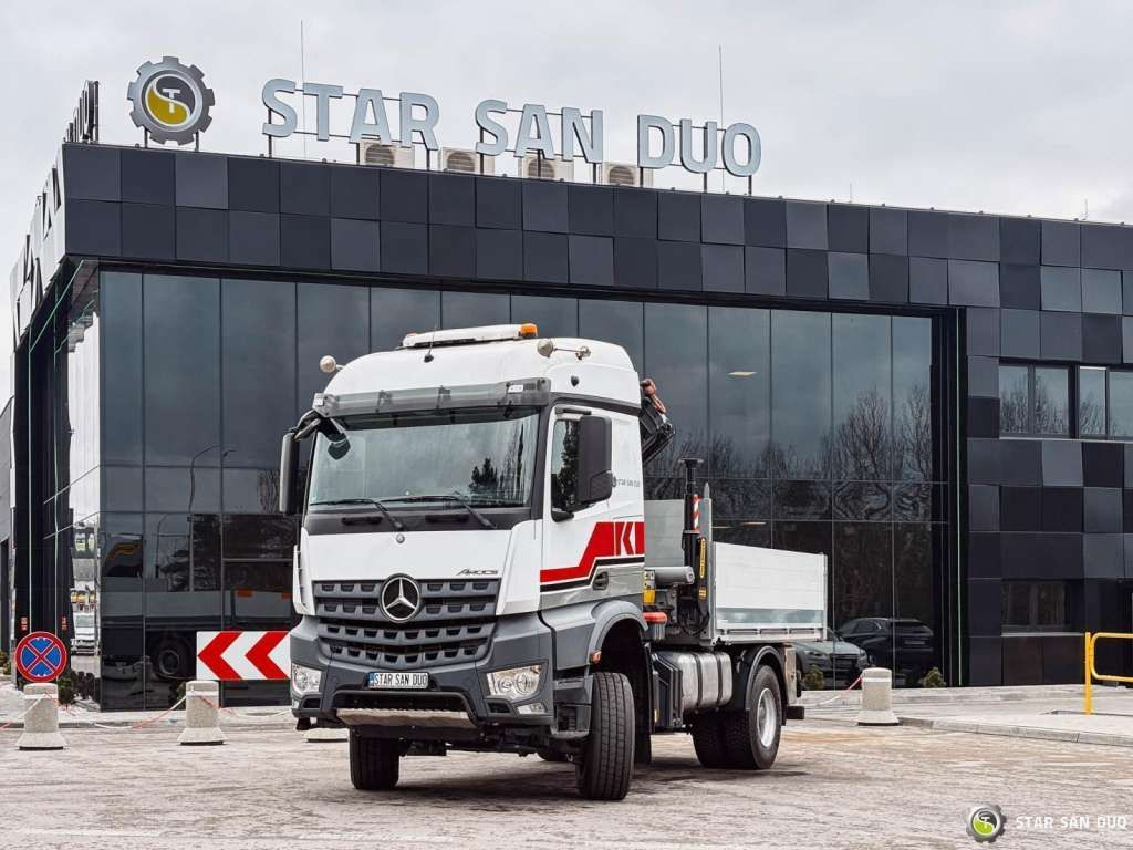 Mercedes-Benz AROCS 1851 4x4 PALFINGER PK 20002 Crane Kran - Kamion sa dizalicom: slika 2 Mercedes-Benz AROCS 1851 4x4 PALFINGER PK 20002 Crane Kran - Kamion sa dizalicom: slika 2