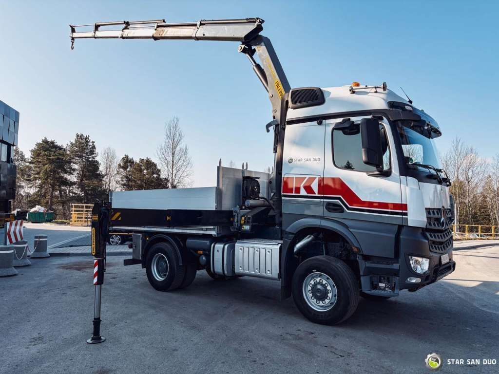 Mercedes-Benz AROCS 1851 4x4 PALFINGER PK 20002 Crane Kran - Kamion sa dizalicom: slika 2 Mercedes-Benz AROCS 1851 4x4 PALFINGER PK 20002 Crane Kran - Kamion sa dizalicom: slika 2