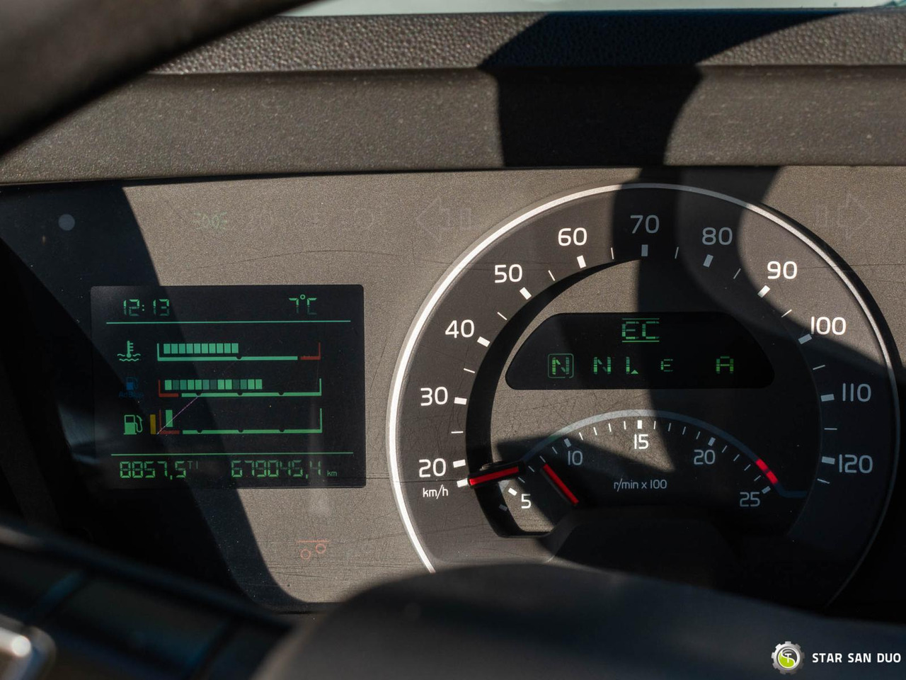 Kamion sa dizalicom : slika 14