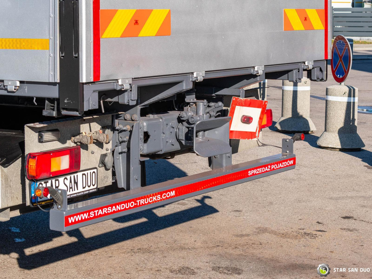 Kamion sa dizalicom : slika 19