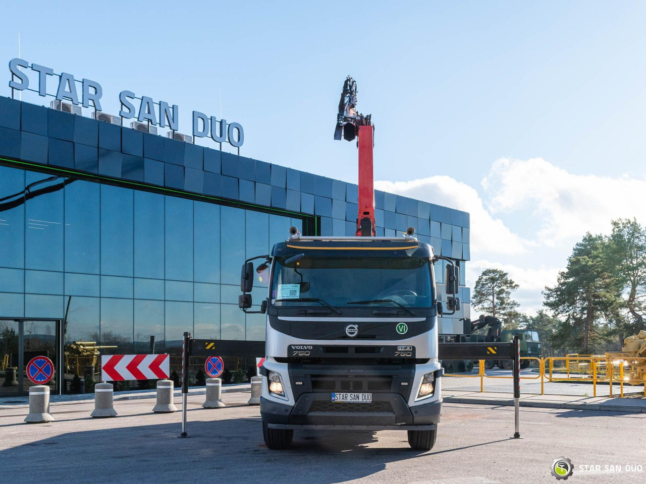 Kamion sa dizalicom : slika 7