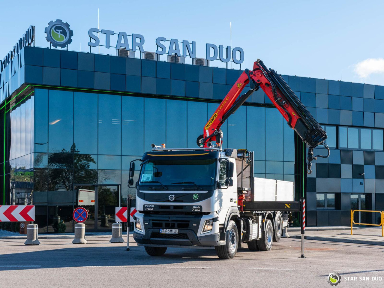 Kamion sa dizalicom : slika 24