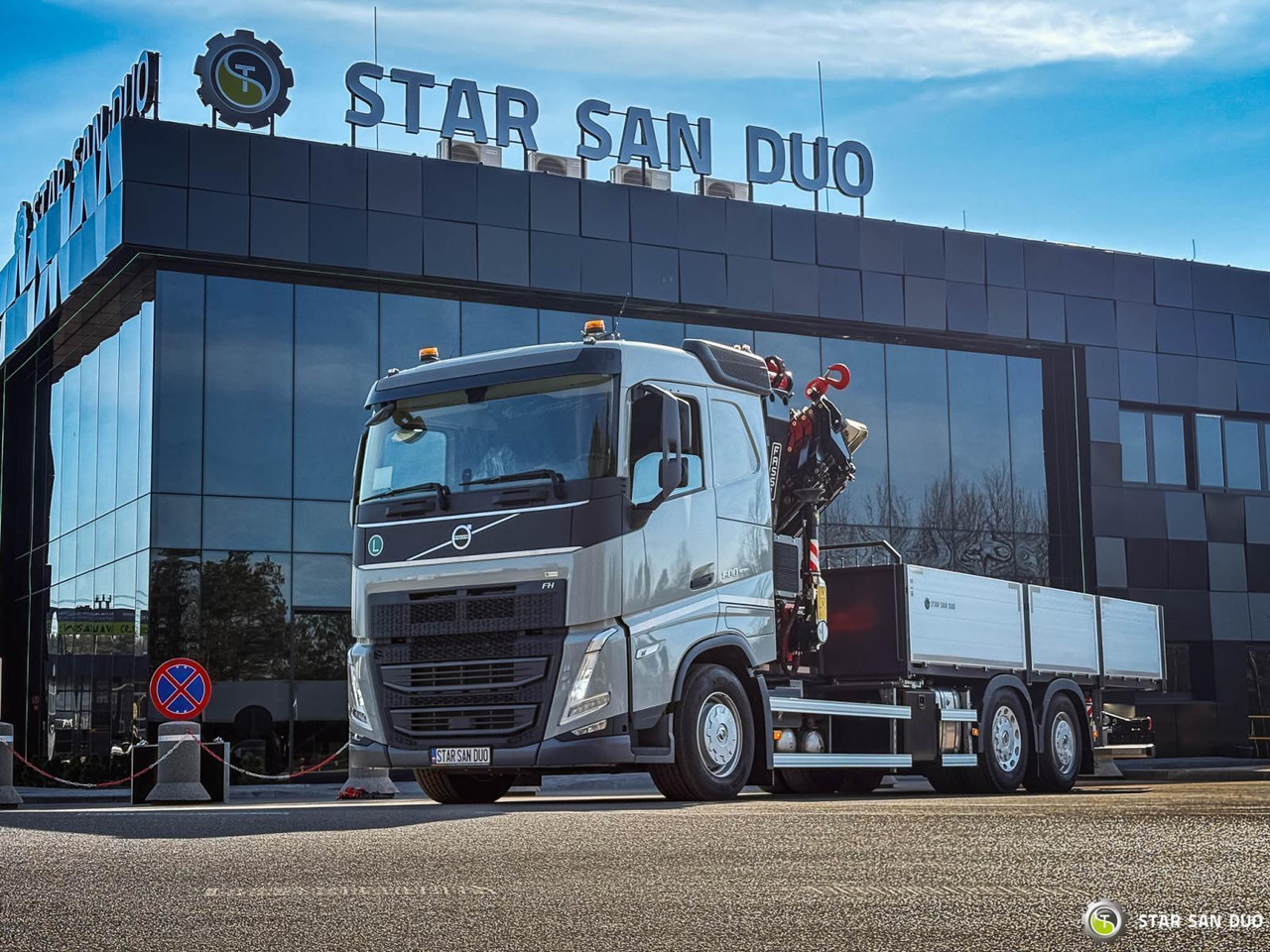 - Kamion sa dizalicom: slika 3 - Kamion sa dizalicom: slika 3