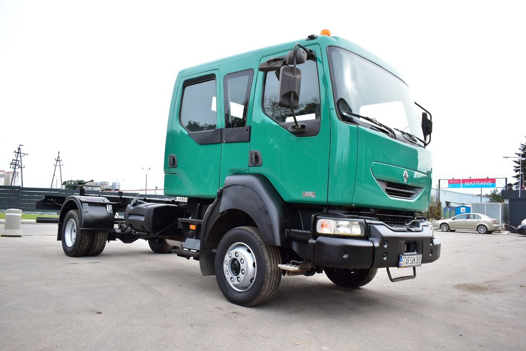 Renault MIDLUM 4x4 DOKA DUBEL KABINE CHASSIS - Kamion sa golom šasijom i zatvorenom kabinom: slika 3 Renault MIDLUM 4x4 DOKA DUBEL KABINE CHASSIS - Kamion sa golom šasijom i zatvorenom kabinom: slika 3