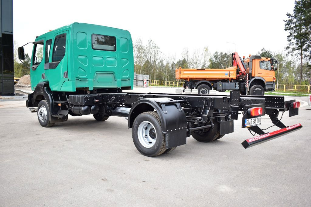Renault MIDLUM 4x4 DOKA DUBEL KABINE CHASSIS - Kamion sa golom šasijom i zatvorenom kabinom: slika 4 Renault MIDLUM 4x4 DOKA DUBEL KABINE CHASSIS - Kamion sa golom šasijom i zatvorenom kabinom: slika 4