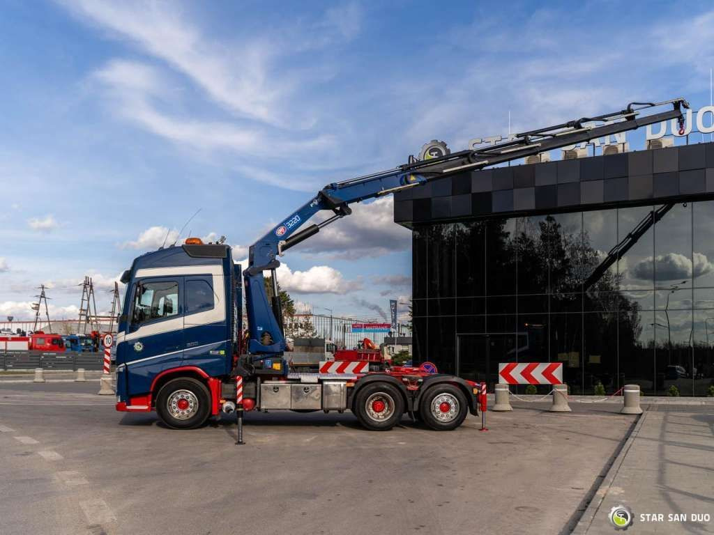 Volvo FH 500 6x2 HMF 3220-K5 HDS Crane Euro 6 - Kamion sa dizalicom: slika 2 Volvo FH 500 6x2 HMF 3220-K5 HDS Crane Euro 6 - Kamion sa dizalicom: slika 2