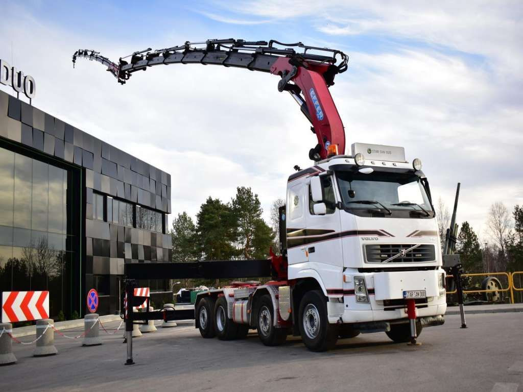 Volvo FH 520 8x2 EFFER 850 Fly Jib Winch 5th - Kamion sa dizalicom, Tegljač: slika 3 Volvo FH 520 8x2 EFFER 850 Fly Jib Winch 5th - Kamion sa dizalicom, Tegljač: slika 3