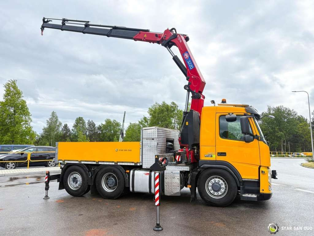 Volvo FM 460 6x4x4 HMF 3220 Crane HDS - Kamion sa dizalicom: slika 3 Volvo FM 460 6x4x4 HMF 3220 Crane HDS - Kamion sa dizalicom: slika 3