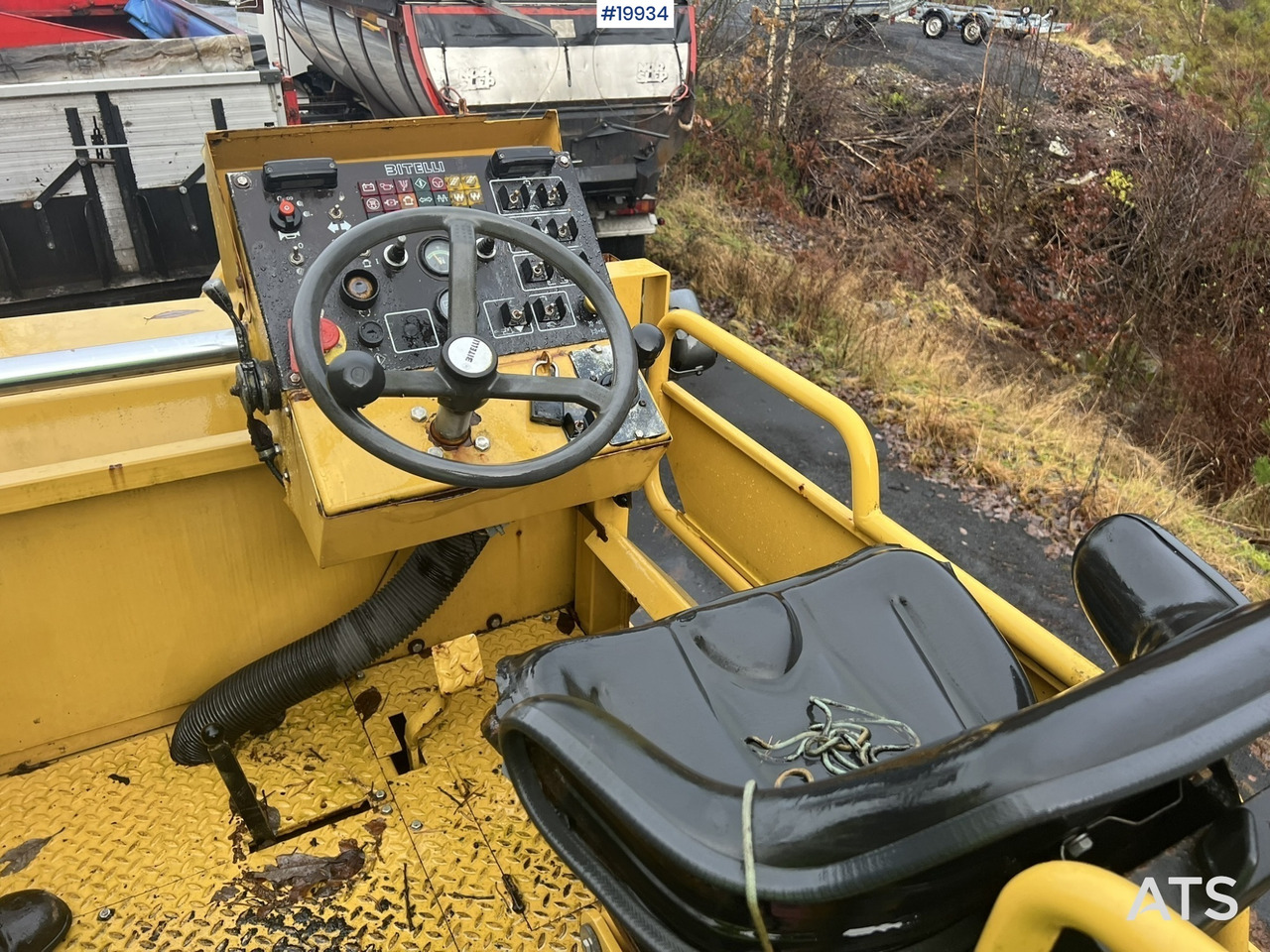 Bitelli midi 2 akslet maskinkjerre m/ kjørebroer - Mašina za asfalt: slika 5 Bitelli midi 2 akslet maskinkjerre m/ kjørebroer - Mašina za asfalt: slika 5