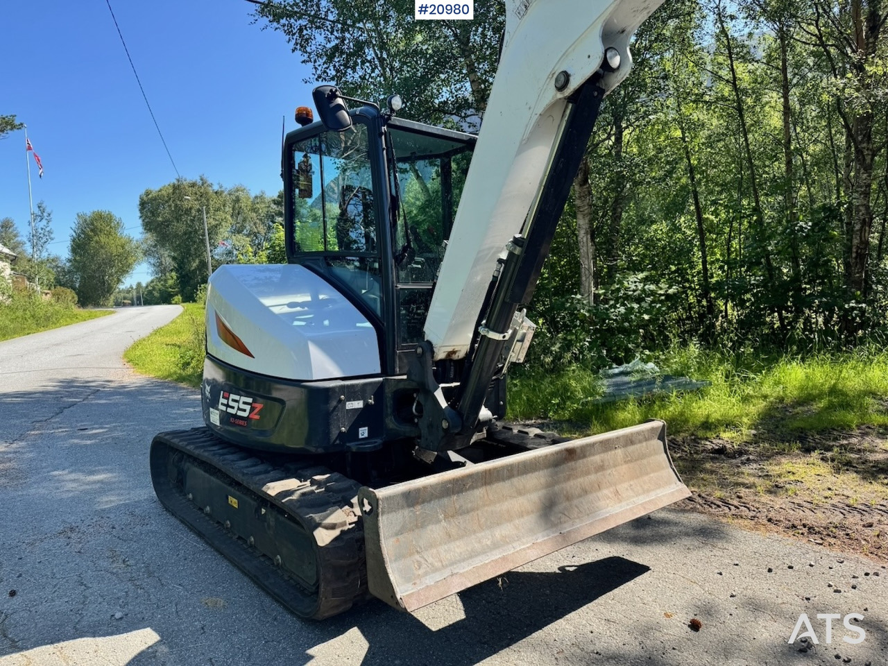 Bobcat E55Z Minigraver m/ Rototilt og 2 skuffer. 230 timer! - Mini bager: slika 5 Bobcat E55Z Minigraver m/ Rototilt og 2 skuffer. 230 timer! - Mini bager: slika 5