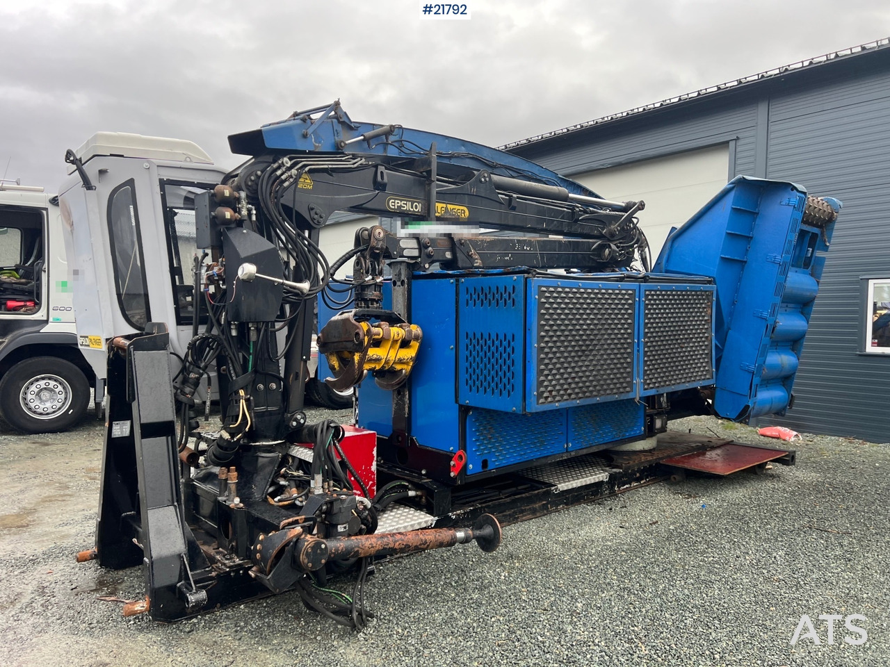 Bruks 806st Bio tre kverner m/ Epsilon palfinger m120l97 tømmerkrane - Strugač za drvo: slika 1 Bruks 806st Bio tre kverner m/ Epsilon palfinger m120l97 tømmerkrane - Strugač za drvo: slika 1