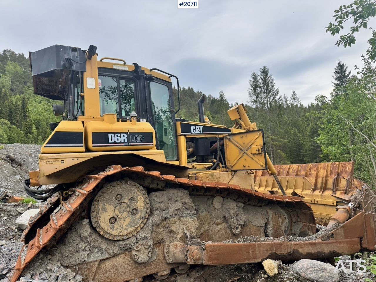 Buldožer Caterpillar D6R LGP: slika 7 Buldožer Caterpillar D6R LGP: slika 7