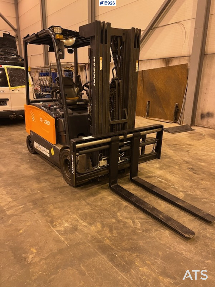 Viljuškar Doosan B35X-7: slika 1