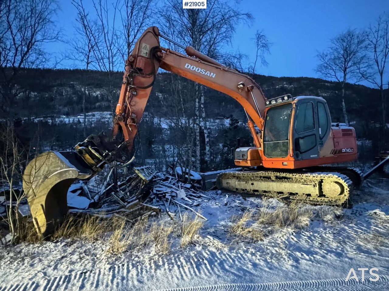 Doosan DX140LC Beltegraver m/ Engcon tilt og 2 skuffer. Nye belter. - Bager guseničar: slika 1 Doosan DX140LC Beltegraver m/ Engcon tilt og 2 skuffer. Nye belter. - Bager guseničar: slika 1