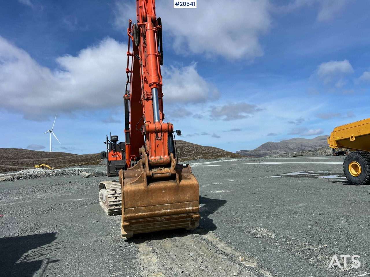 Hitachi zx530LCH-6 gravemaskin m/ graveskuffe. SE VIDEO - Bager: slika 5 Hitachi zx530LCH-6 gravemaskin m/ graveskuffe. SE VIDEO - Bager: slika 5